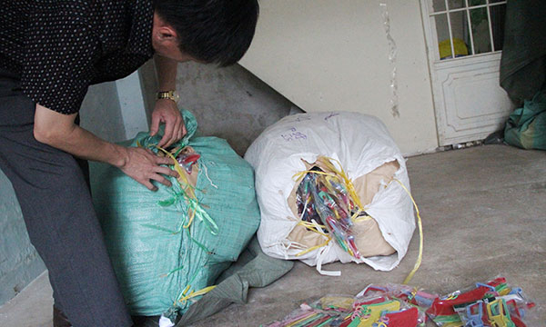 Lâm Đồng: Bắt giữ gần 3.000 đồ chơi bạo lực 